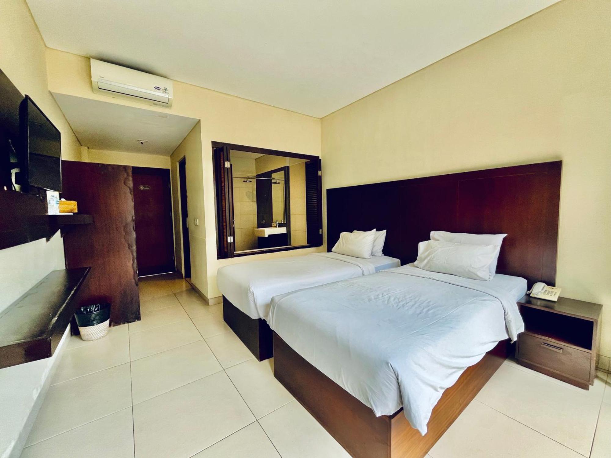Suris Boutique Hotel Kuta Lombok Exterior foto